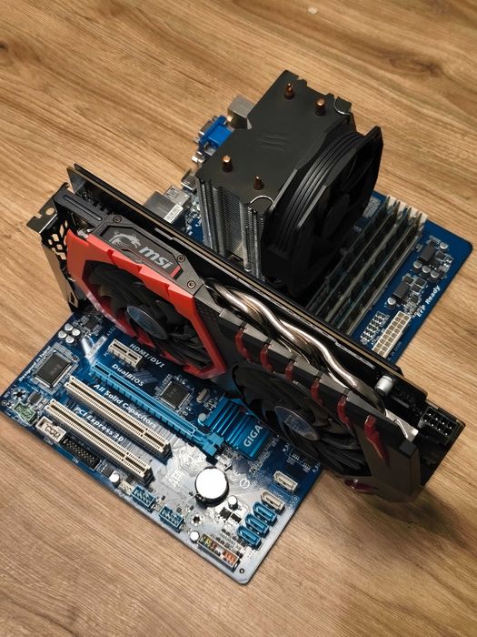 Zestaw komputer:  Intel i5-3570, GTX 1060, Ga-h77-ds3h, 16GB RAM DDR3