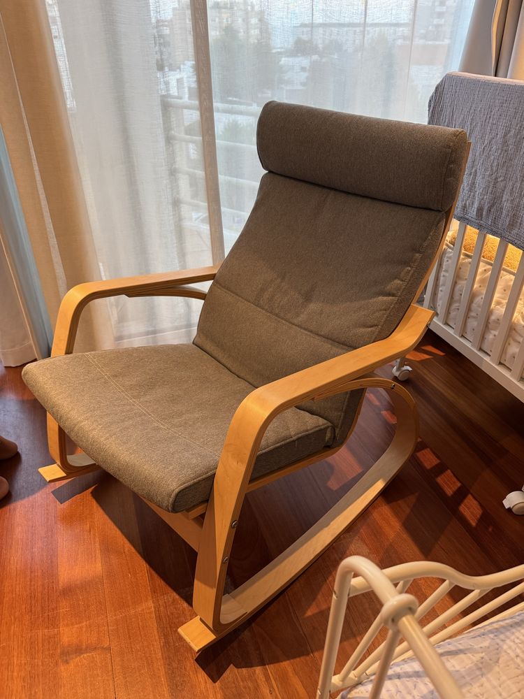 Cadeira baloiço IKEA Poang