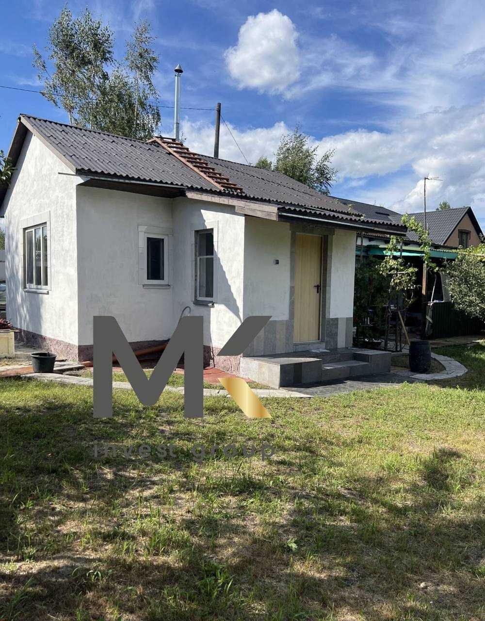 Будинок біля лісу в селі Блиставиця