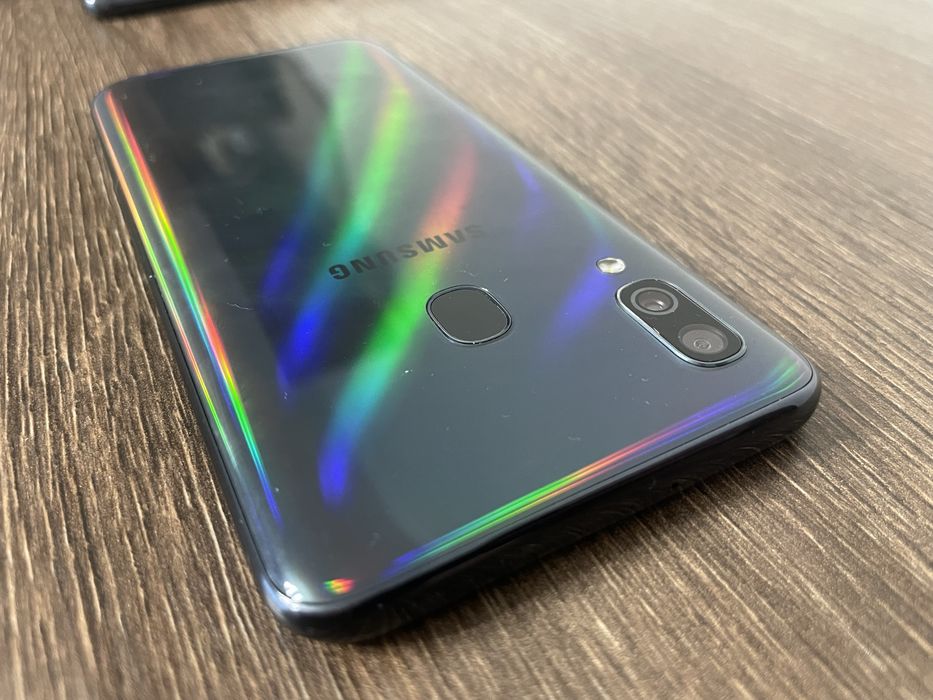 РОЗПРОДАЖ телефон Samsung Galaxy A40 64Г SMA405FN 2020р Гурт - роздріб