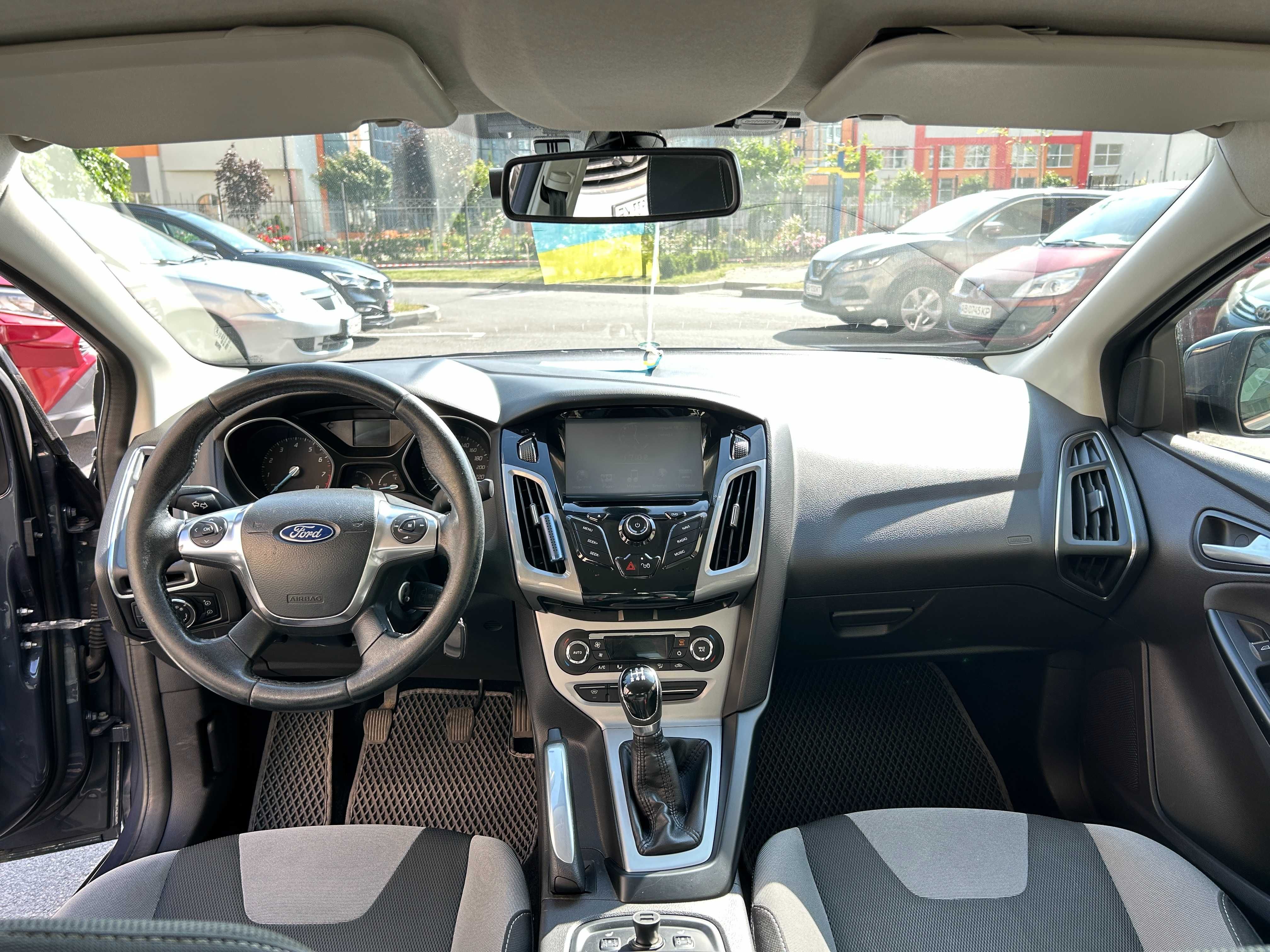 Офіційний Ford Focus 3 покоління 2011 рік 1.6 Ti-VCT MT (125 к.с.)