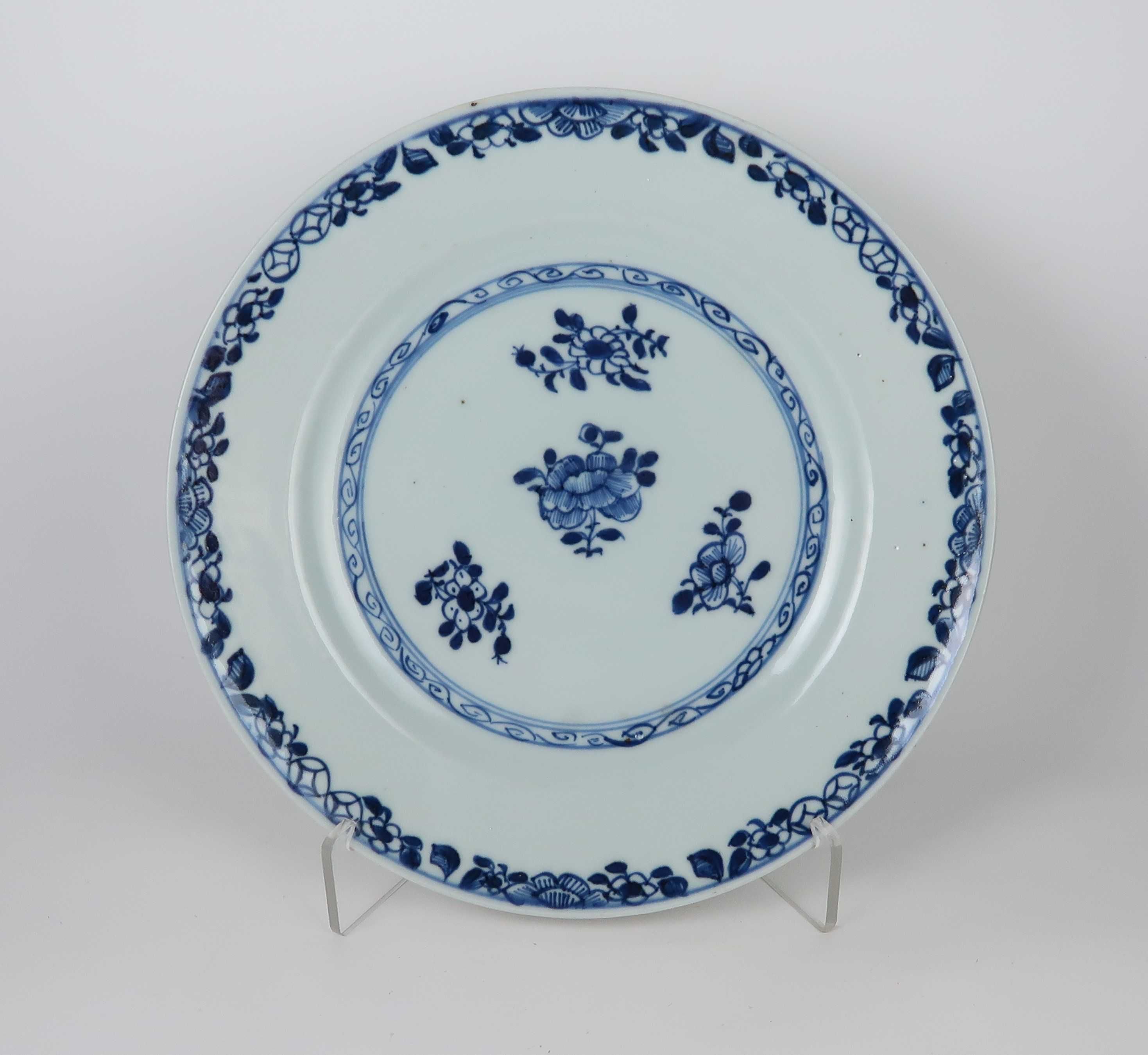 Prato Porcelana Azul e Branca da China, Séc. XVIII - Flores