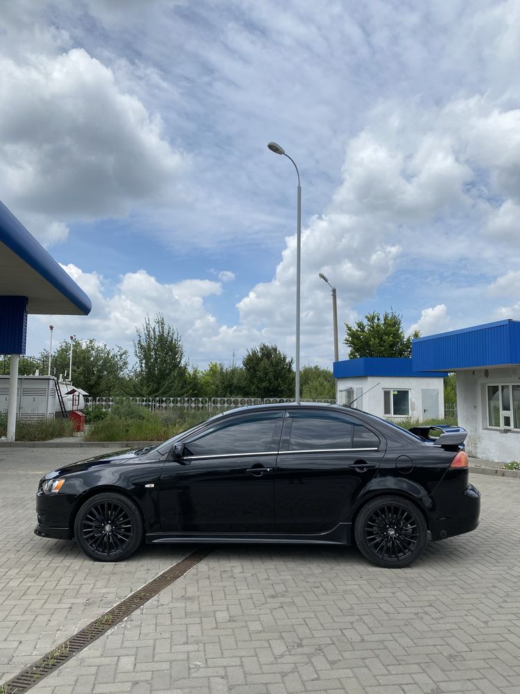 Mitsubishi Lancer X 2.0 газ/бенз