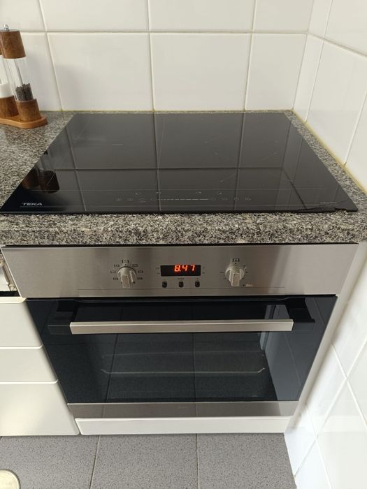 Forno Teka a funcionar