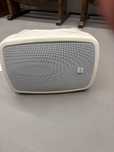 Bowers & Wilkins WM6 w kolorze białym.