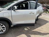 Chevrolet Bolt euv 2023 двері передні ліві в наявності фарба 251F