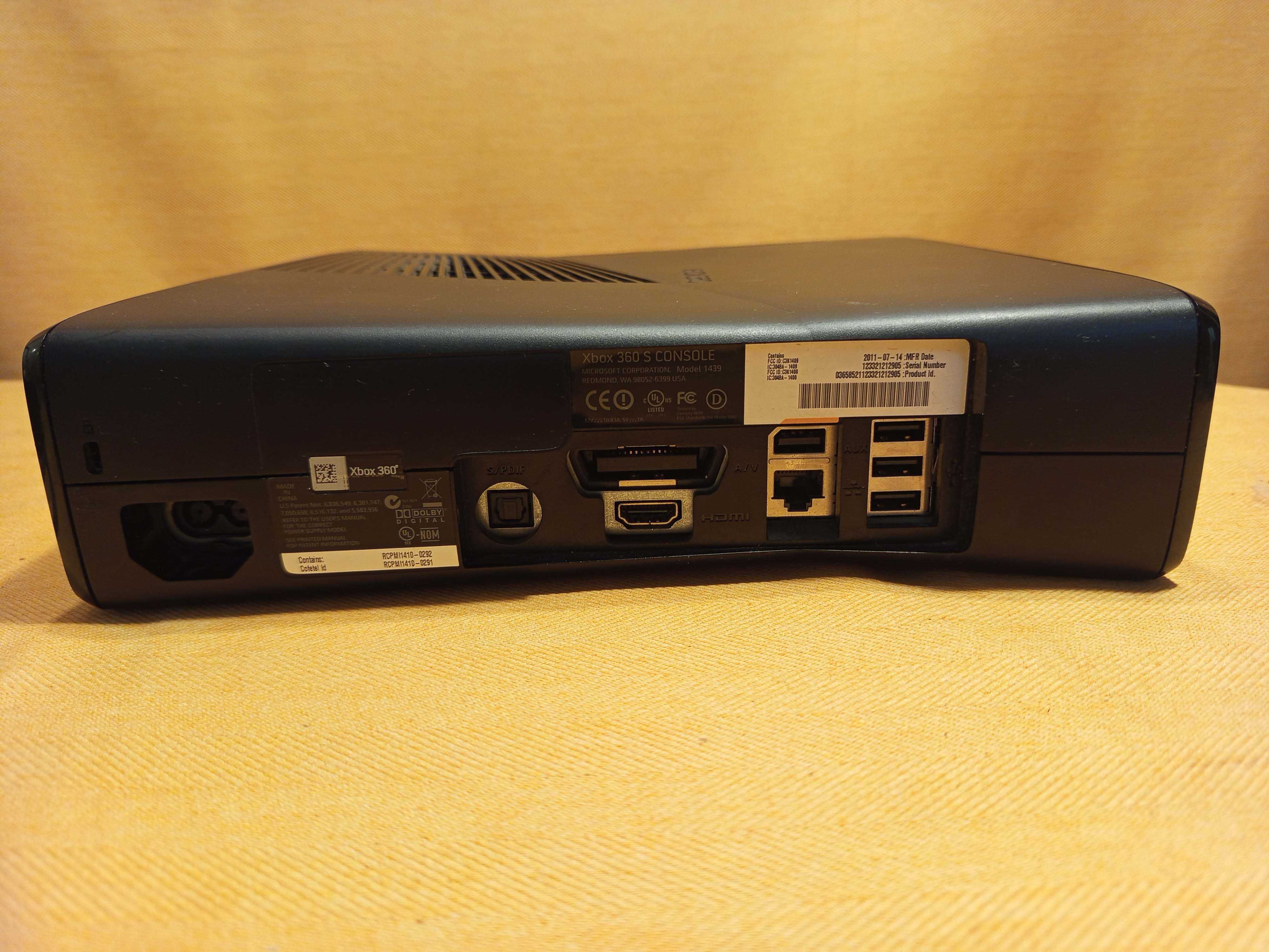 XBOX 360 com Kinect e 8 jogos