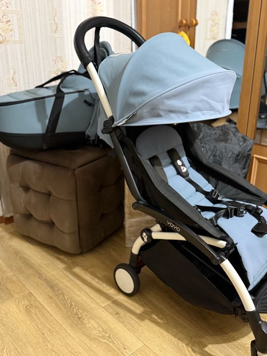 Коляска універсальна 2 в 1 Stokke® YOYO³ з люлькою Bassinet Aqua/Black