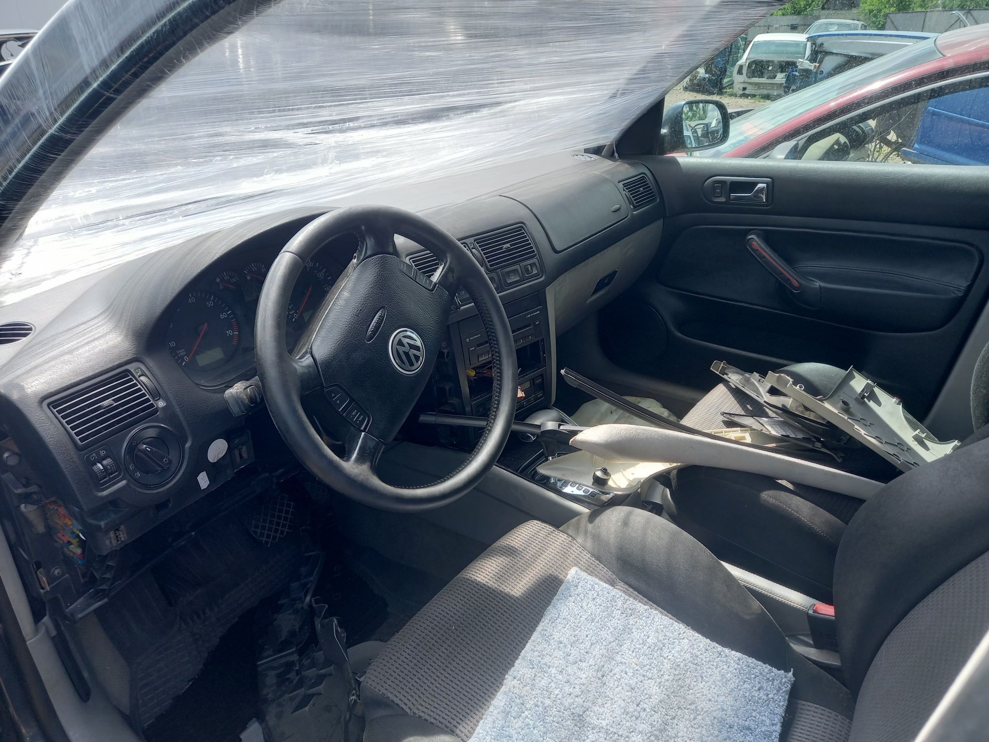 Розборка Шрот Розбирання запчастини Volkswagen Golf 4 VR5 2.3бенз АКПП