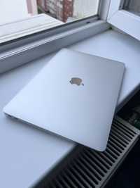 Mac Book Air M1 8/245 GB 2021