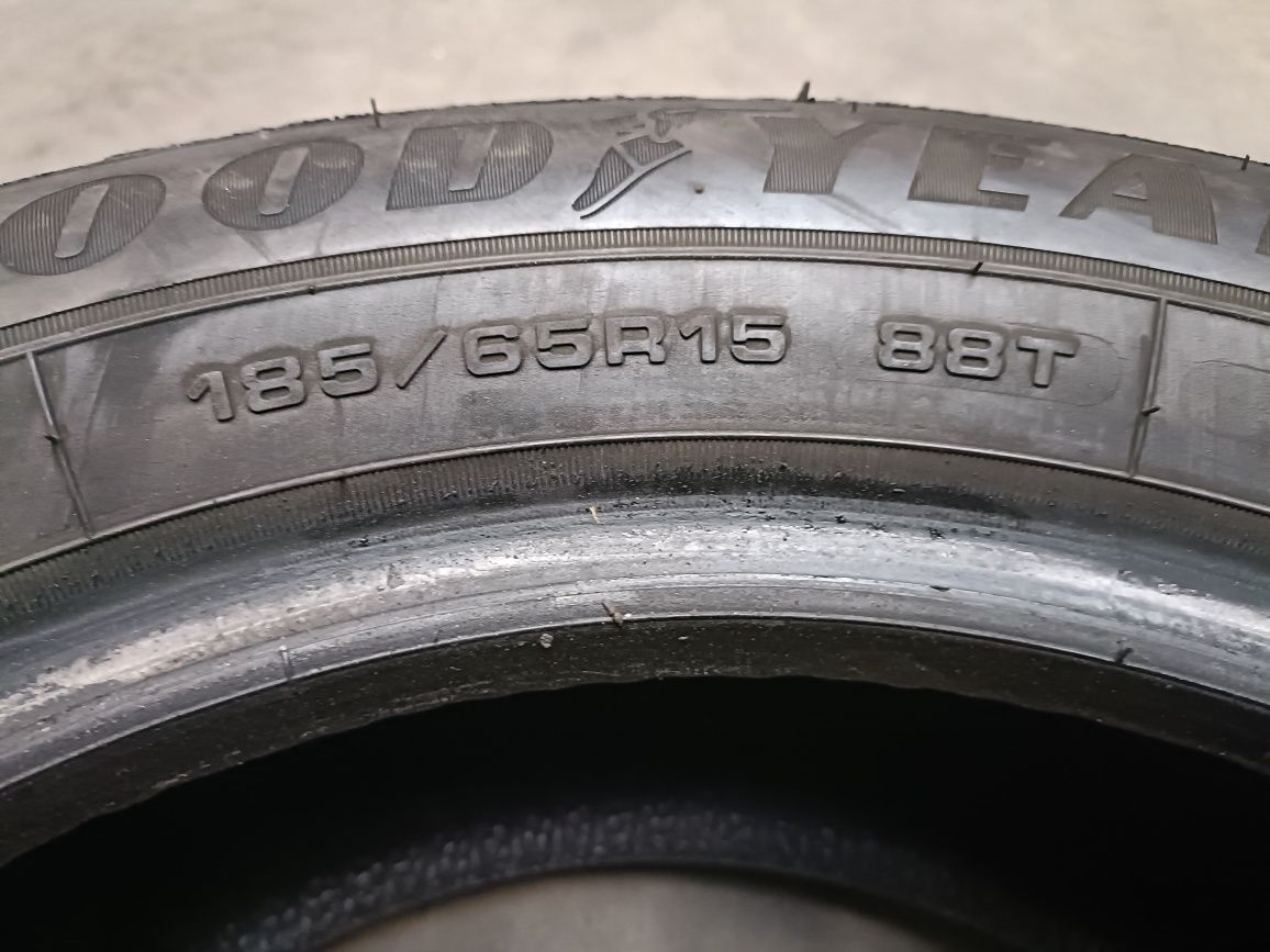 Opona zimowa Goodyear Ultragrip Performance 9+ 185/65R15 88T