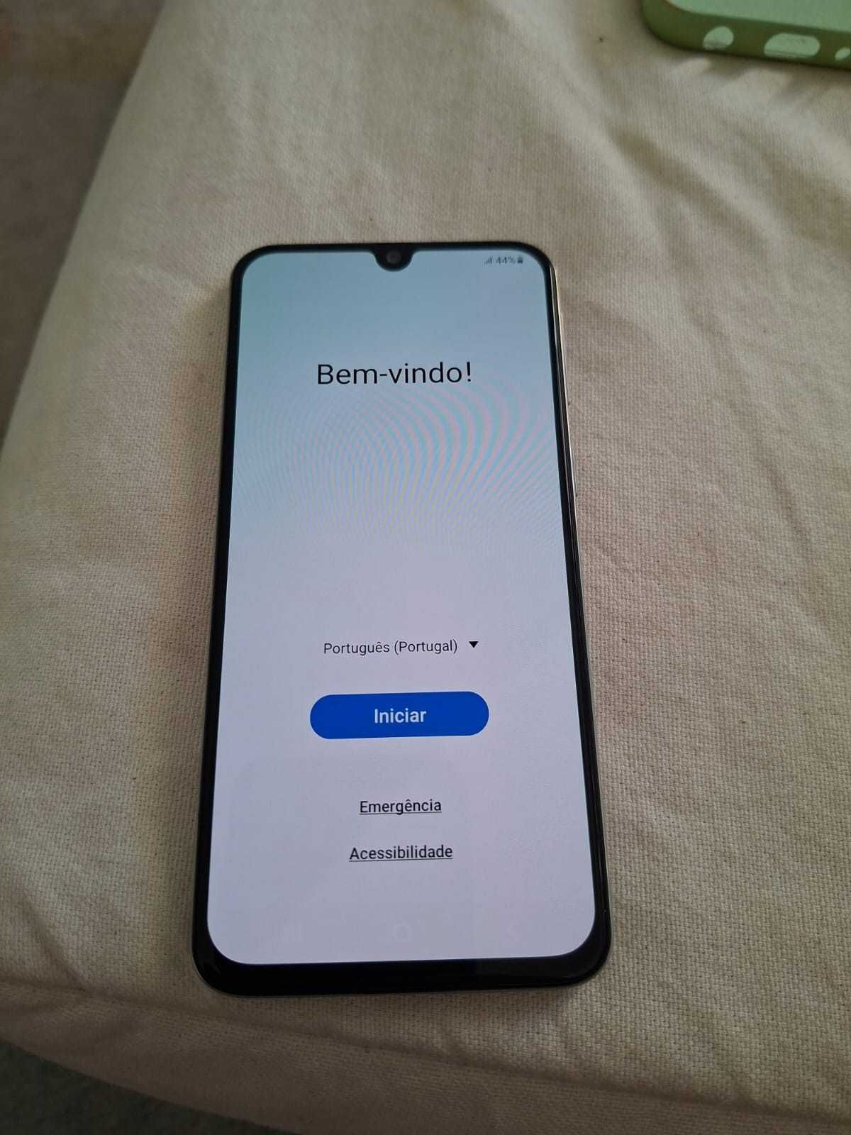 Samsung Galaxy A40 64GB Branco Dual SIM