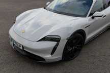 Porsche Taycan Cross Turismo 4