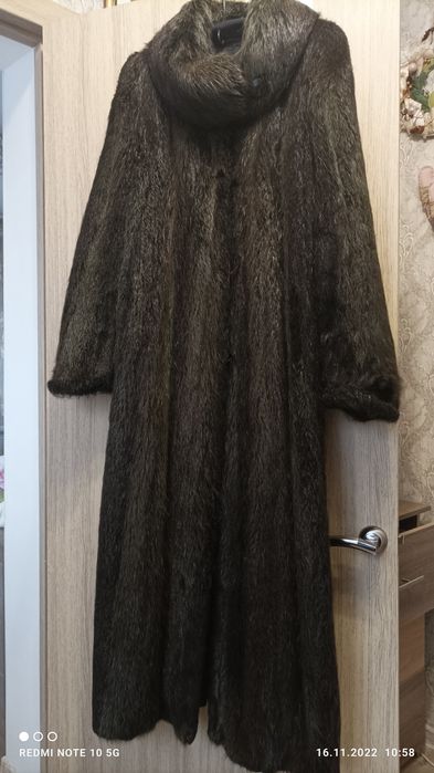 Продаю шубу нутрии