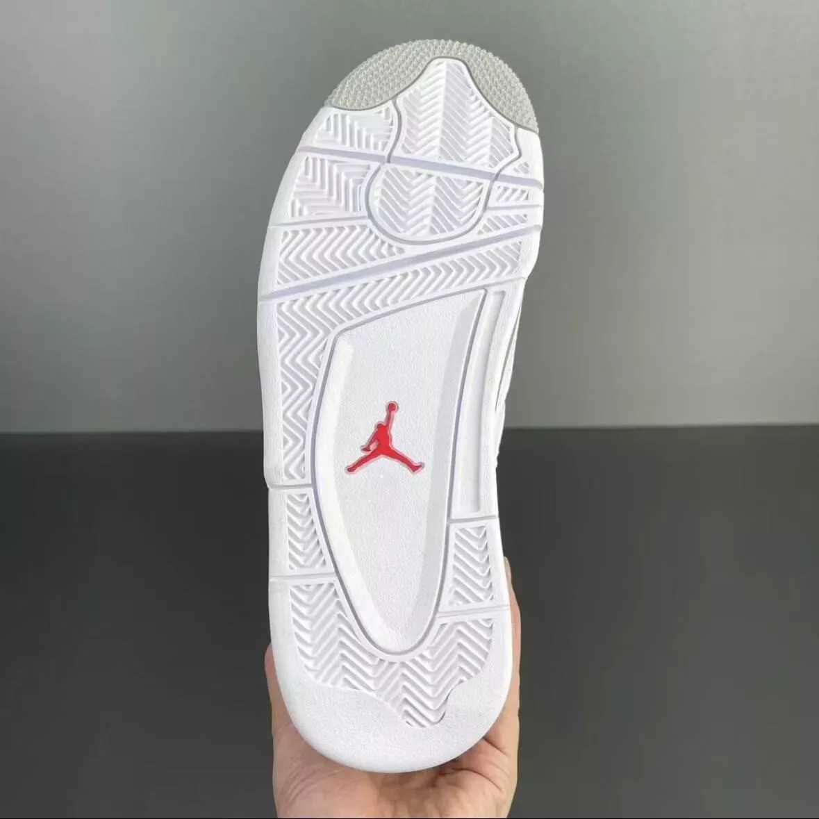 Jordan4RetroUnisextrampkiWhiteOreo.41