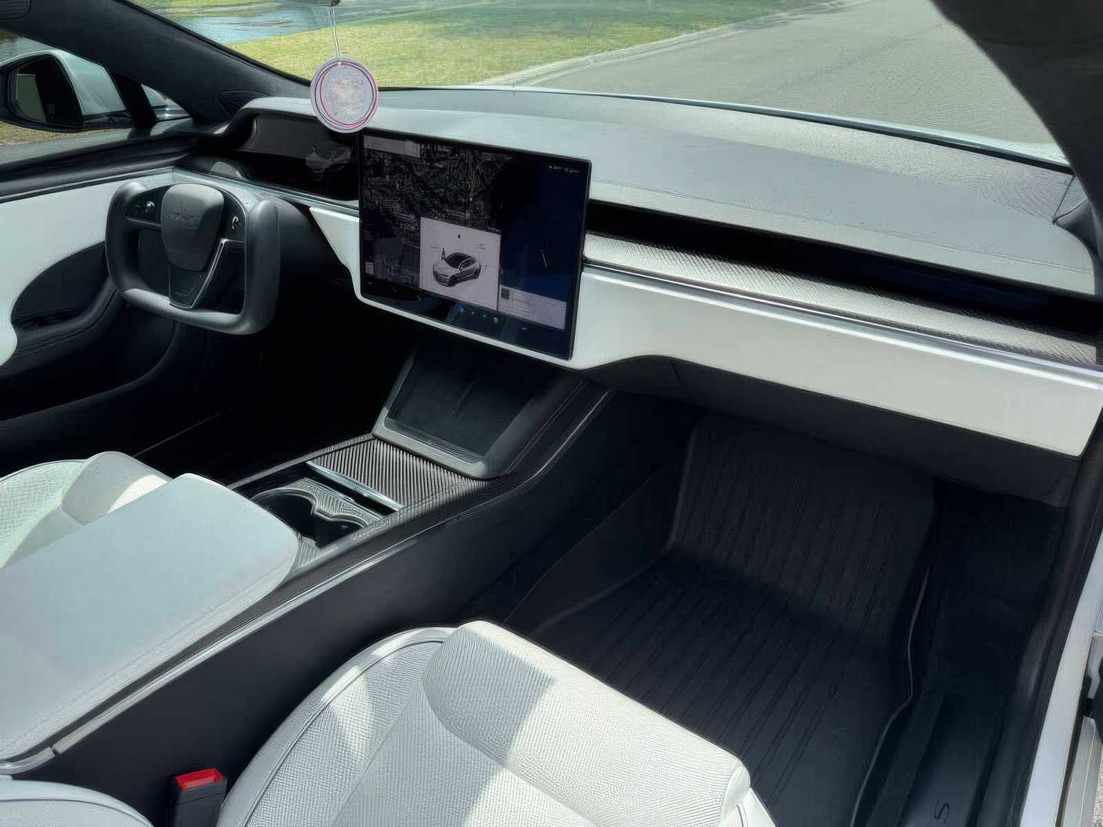 2022 Tesla Model S