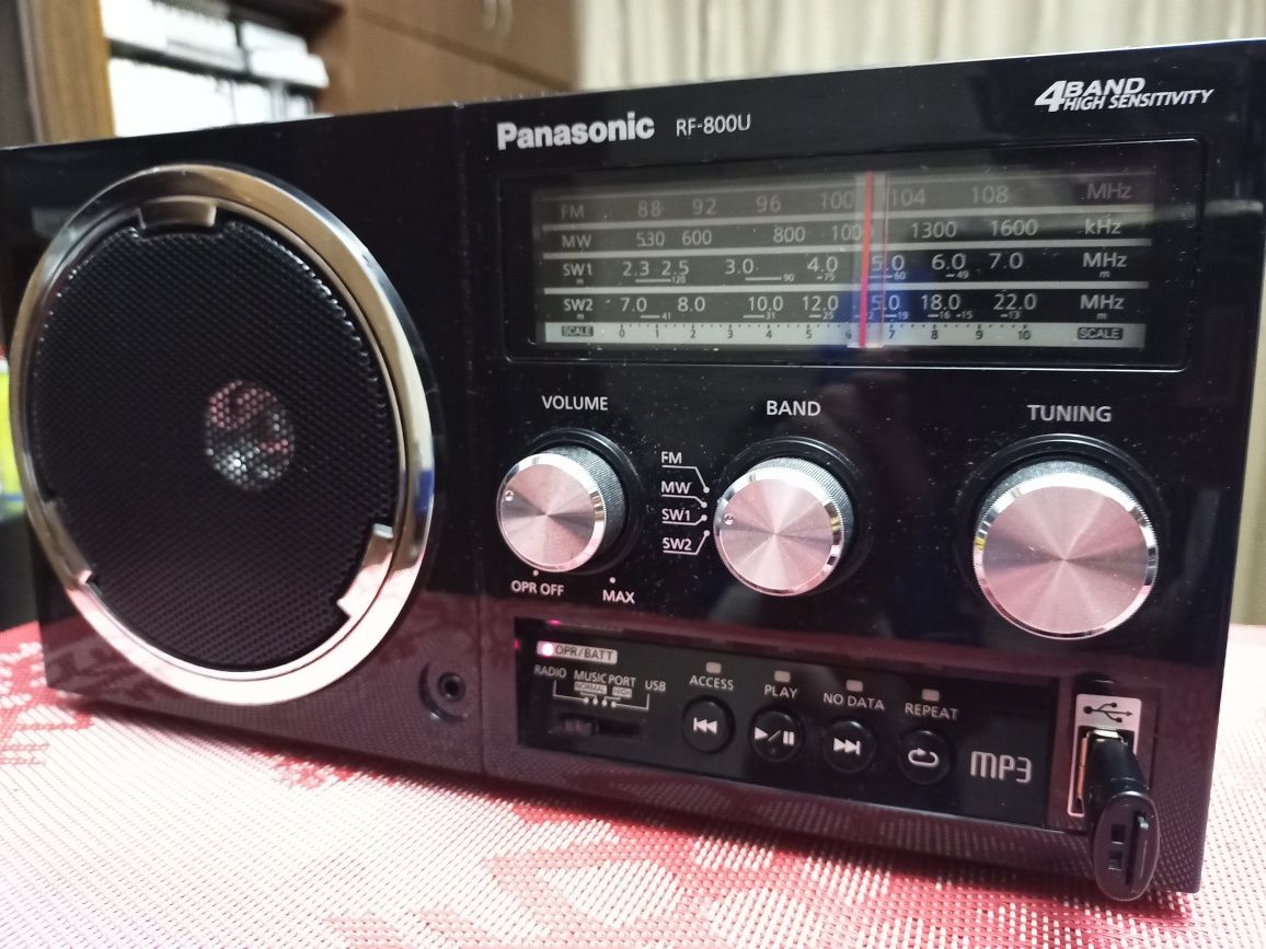 Panasonic RF-800U:состояние нового,повышен.чувствител.+ mp3