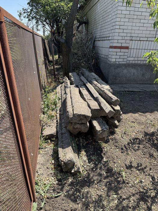 Віддам безкоштовно стовпчики під облаштування фундаменту