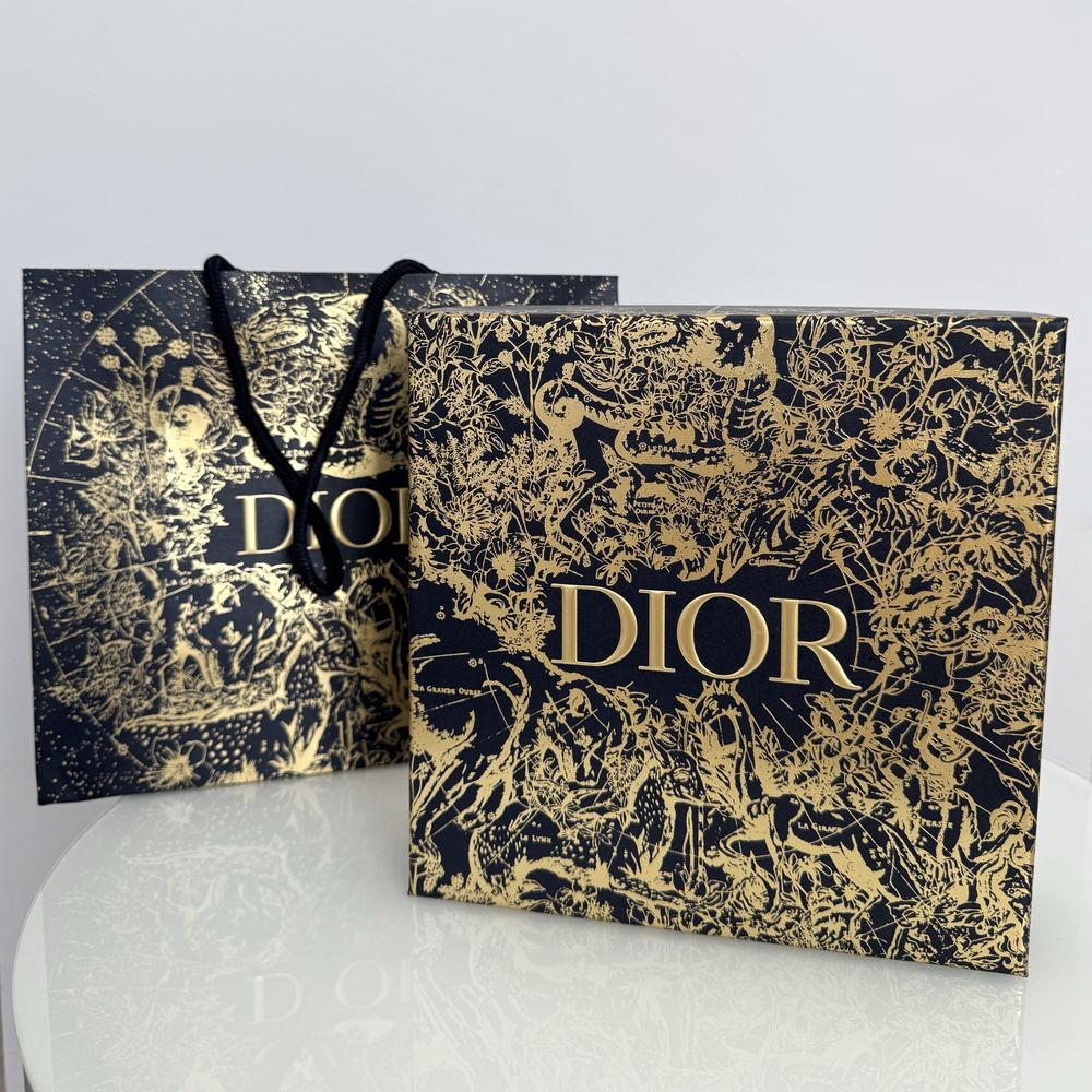 Подарункове пакування (пакет і коробка) Dior.