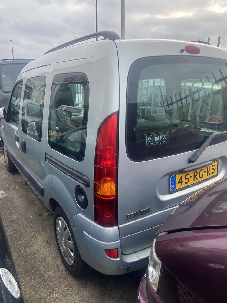 Продам  renault kangoo avtomat !