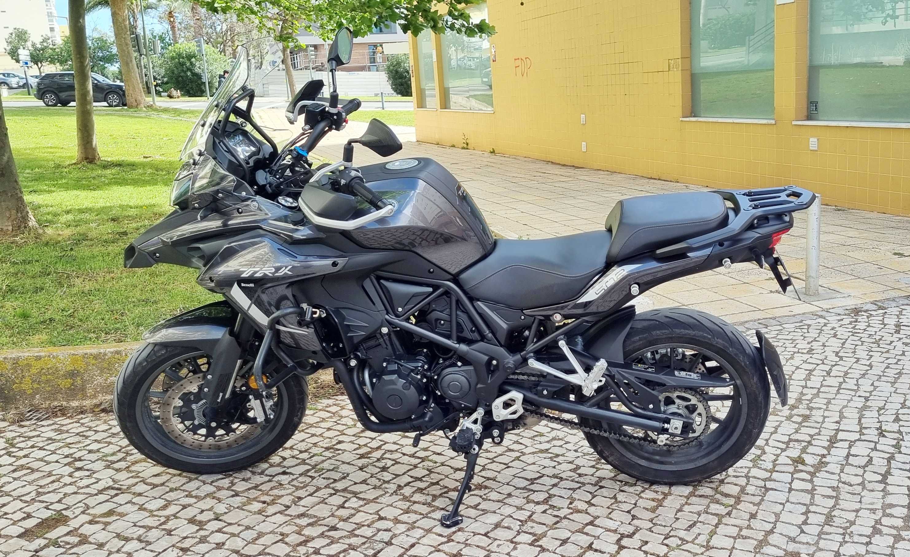 Benelli TRK 502 – ANO 2022 – Menos de 9.600 km