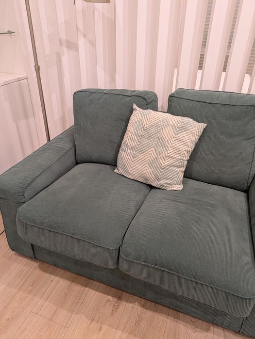 Sofá 2 lugares IKEA