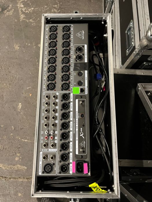 behringer x32 rack