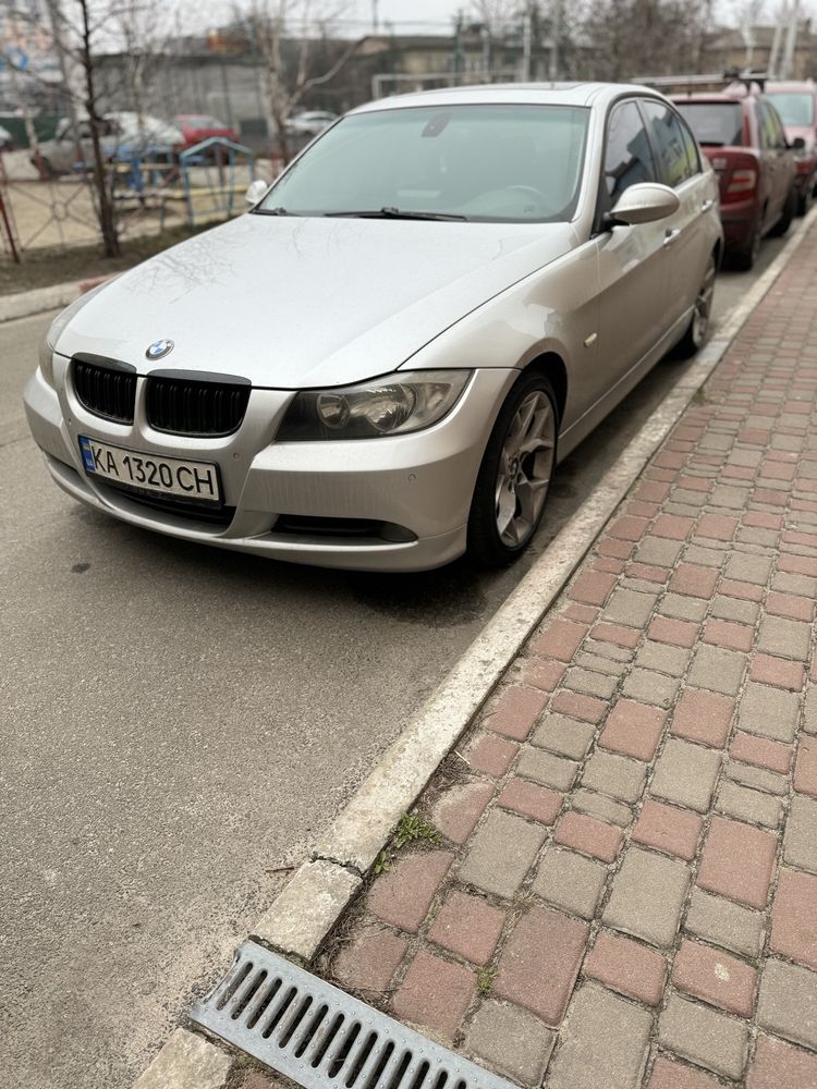 Продам BMW е90