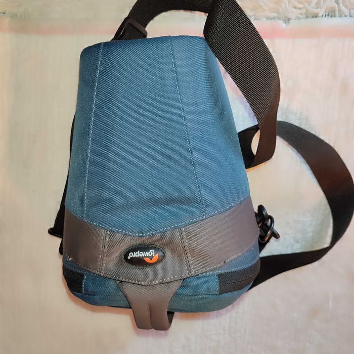 Estojo para máquina fotográfica Lowepro (para DSLR etc Canon Nikon..)