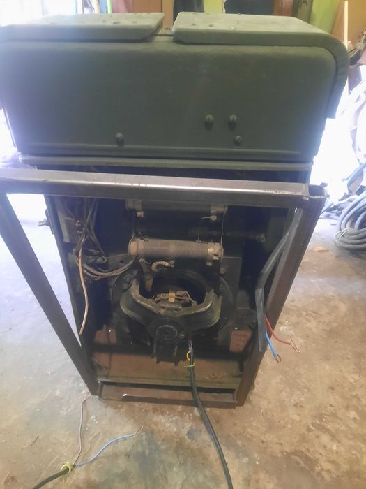 Генератор армейского образца ГАБ-2-0/230 с силовой установкой