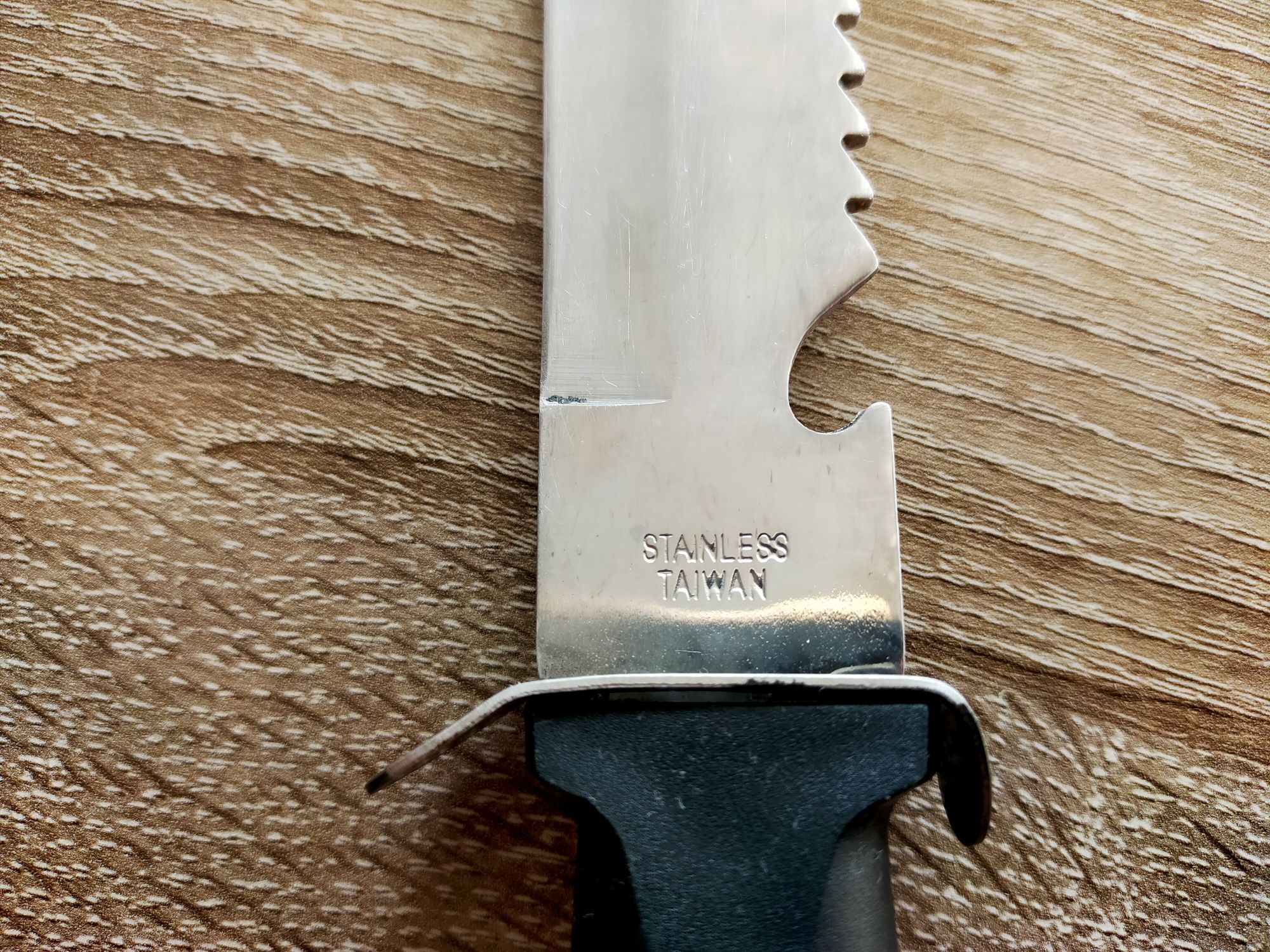 Markowy nóż myśliwski Stainless Taiwan