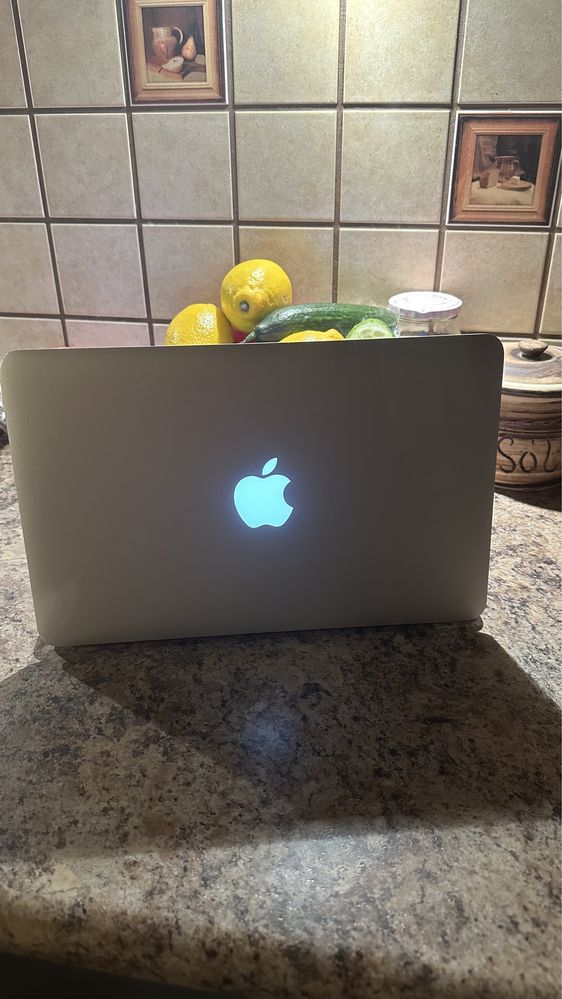 Laptop MacBook APPLE i5 - 100% sprawny