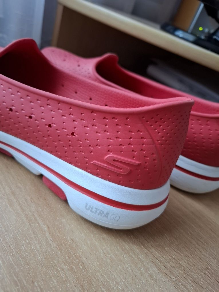 Мокасины слипоны кроксы "Skechers" 39 размер