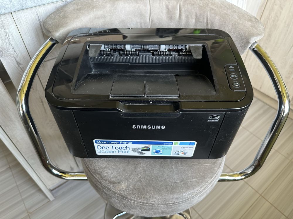 Drukarka Samsung ML 1675 - drukuje, słabo wciąga papier