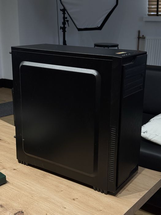 Komputer Intel i5 8gb