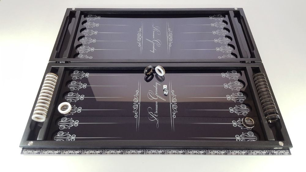 Нарды именные стекляные. Дизайн под заказ. Подарок мужу. Нарди