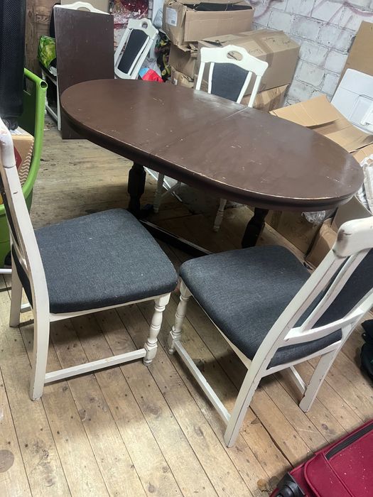 OKAZJA! Stół z 6 krzesłami do renowacji – lite drewno