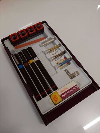 Estojo de canetas Rotring College Set + Pen-Station