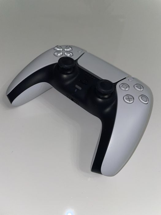 PlayStation 5 z napędem