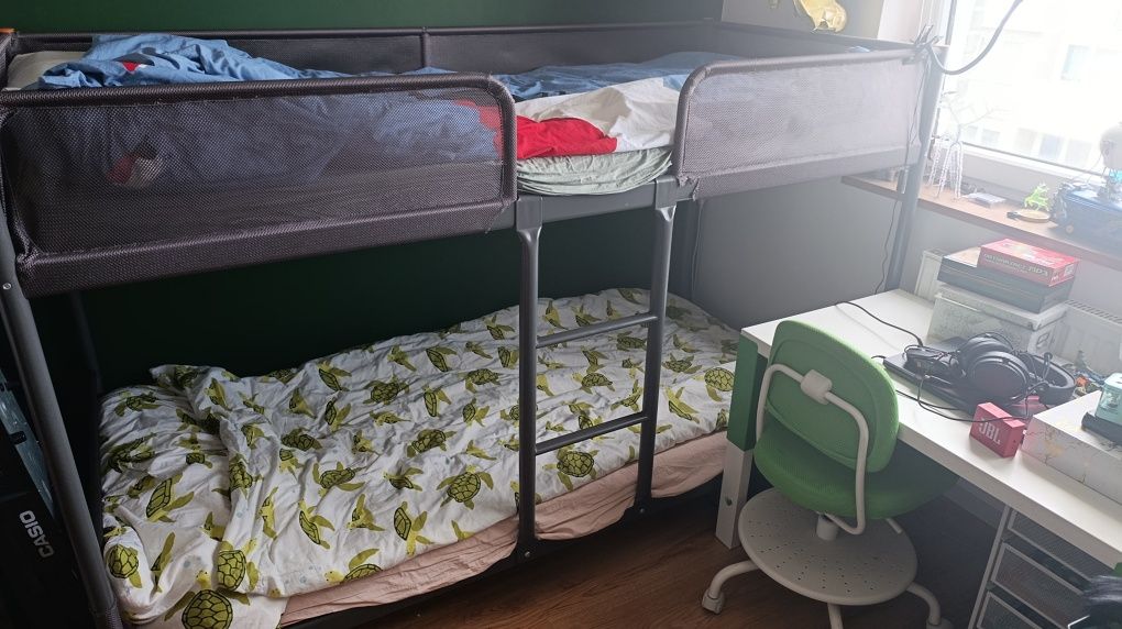 Rama łóżka piętrowego Ikea tuffing