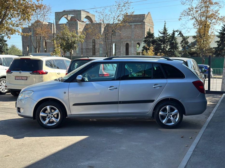 Skoda Fabia• 1.6 MPI • 2008 рік • Захар Auto House •Автокредитування•