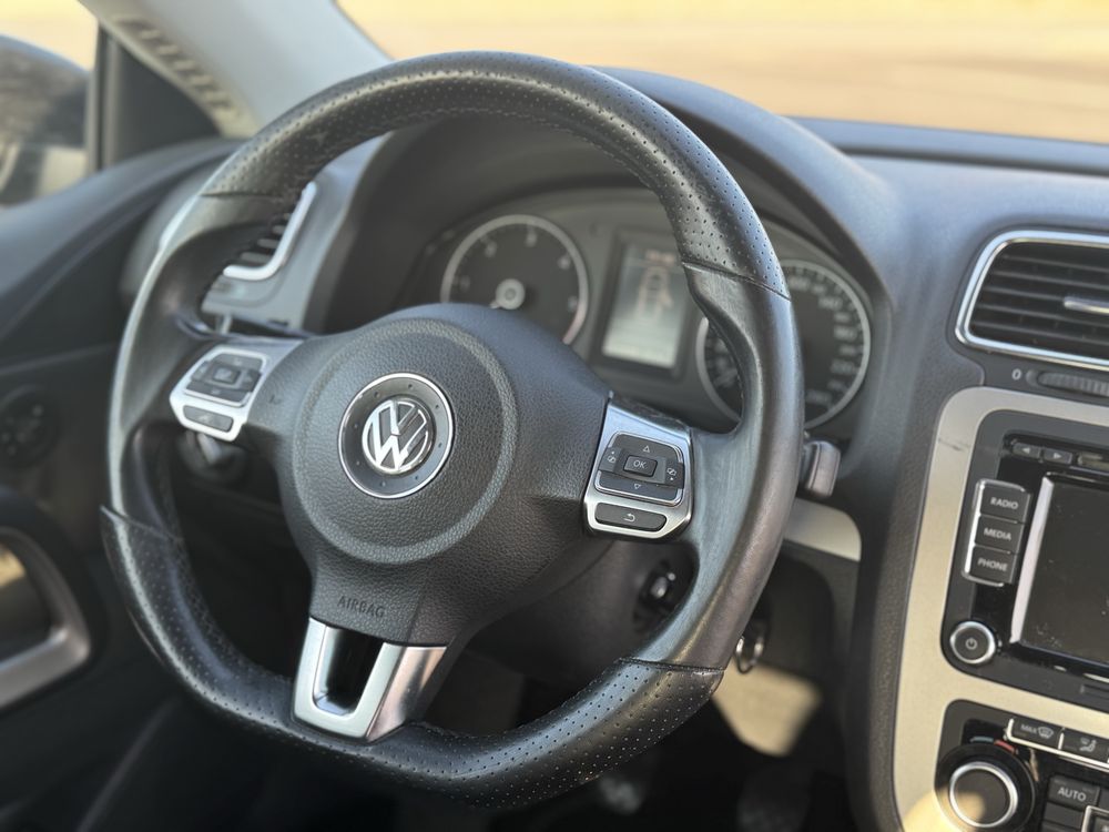 Volkswagen Scirocco 2.0 TDI Nacional 2 registos