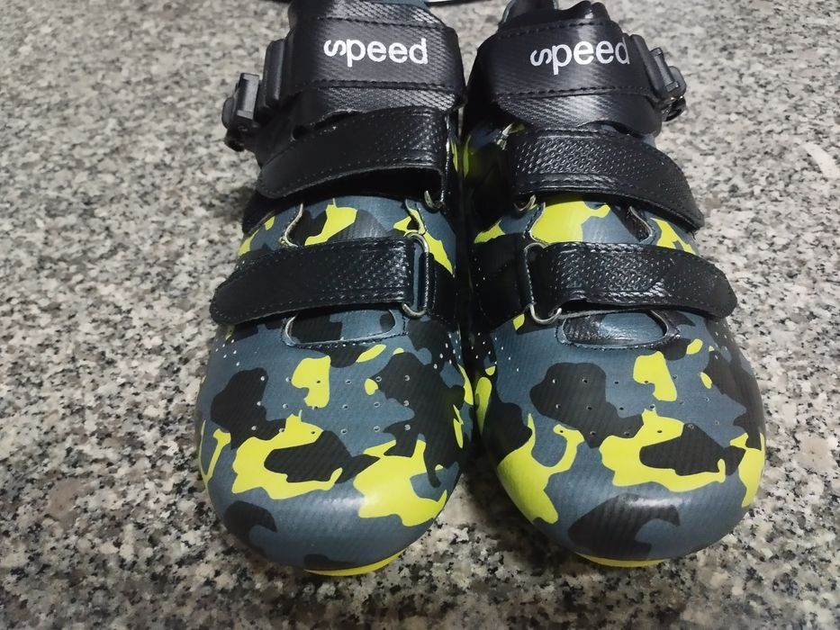 Sapatos de ciclismo