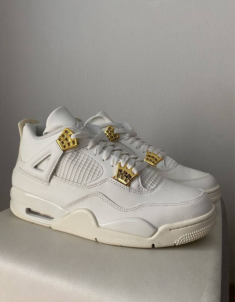 Nike Jordan 4 Sail Metalic Gold