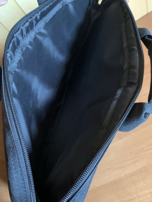 Сумка фірми”ThinkPad”для ноутбука на 15.6 дюймів чорна роз.40*30*5 см