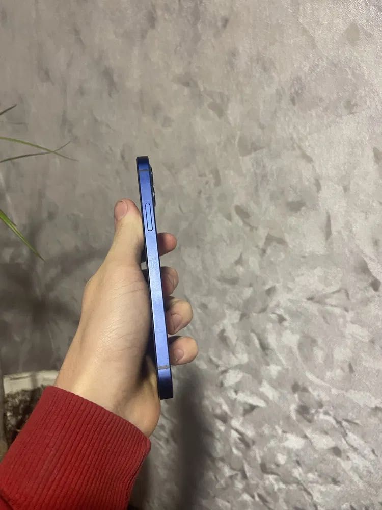 IPhone 12 64GB blue