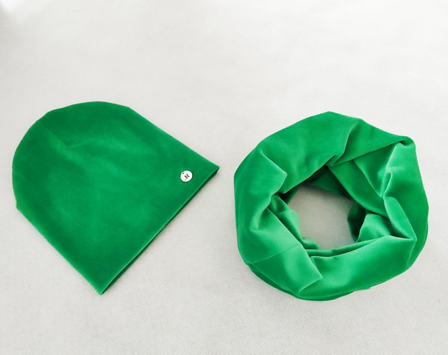 Komplet welurowy czapka+ komin