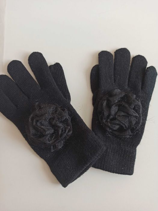 Rękawiczki z ozdobą czarne ciepłe  Nowe