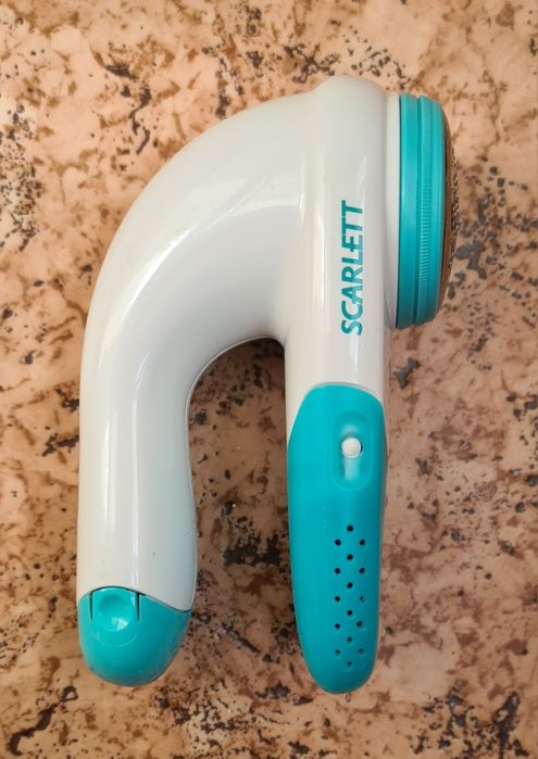 Машинка от катышек SCARLETT