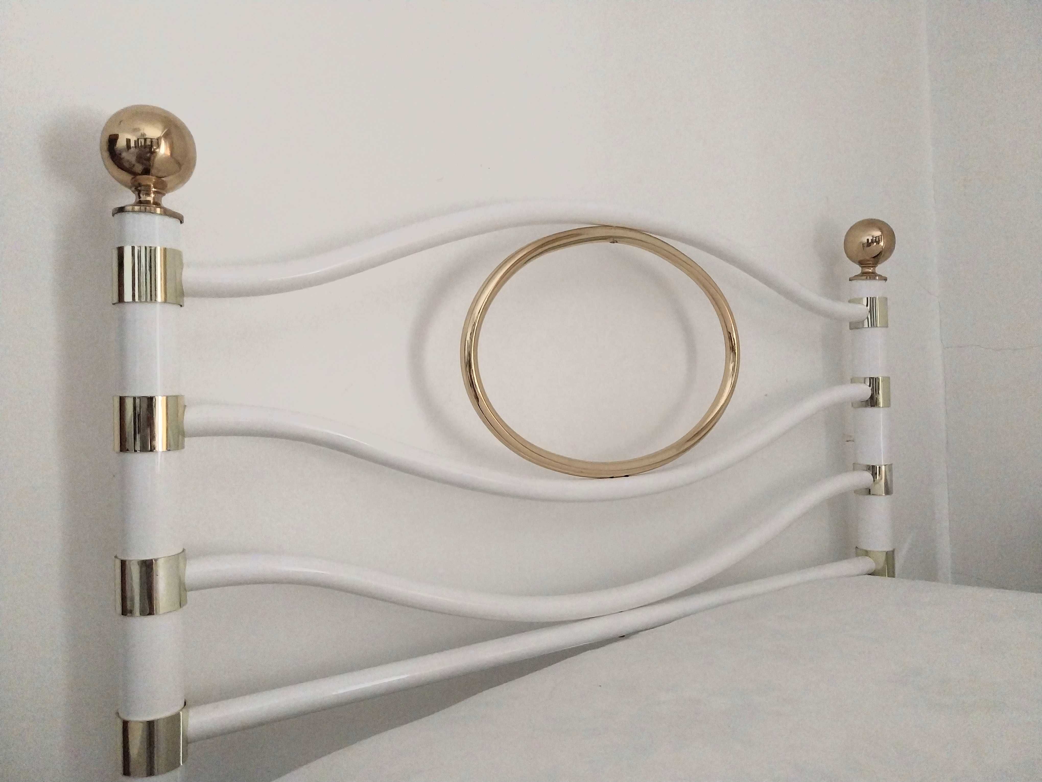 Cama completa c/ colchão e estrado